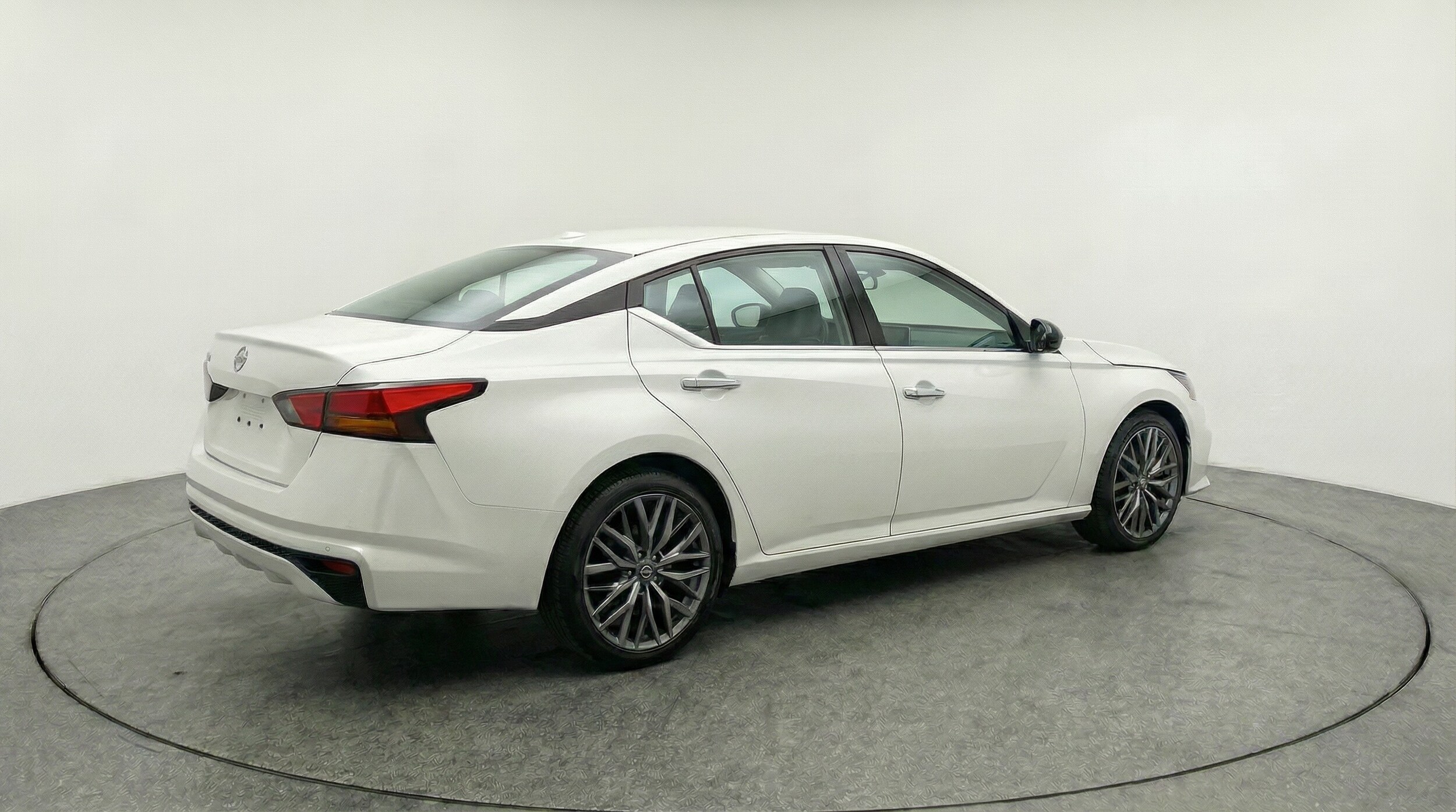 Thumbnail: 2025 Nissan Altima - 7