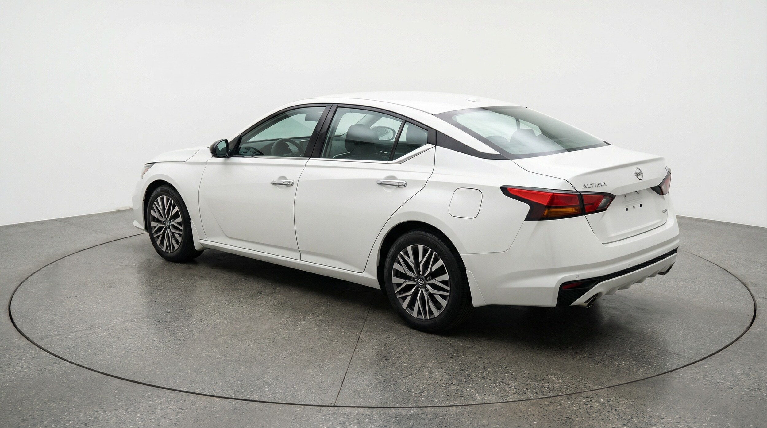 Thumbnail: 2025 Nissan Altima - 5