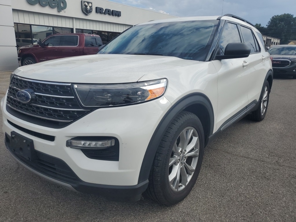 Used 2020 Ford Explorer XLT with VIN 1FMSK7DH2LGA39210 for sale in Chickasha, OK