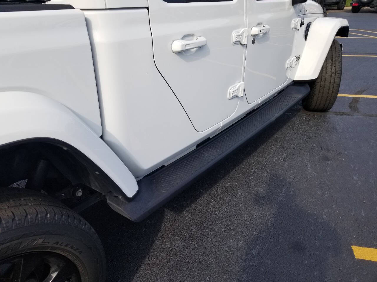 2021 Jeep Gladiator High Altitude - Photo 11