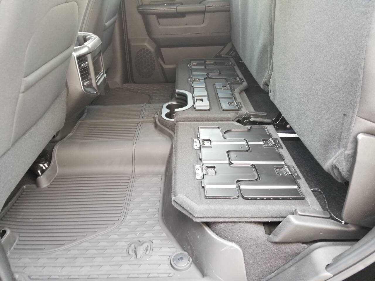 2026 RAM 2500 Big Horn - Photo 19