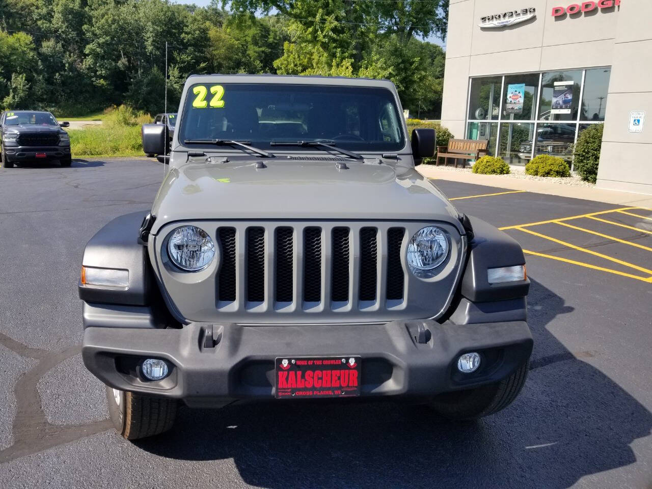 2022 Jeep Wrangler Unlimited Sport S photo 2