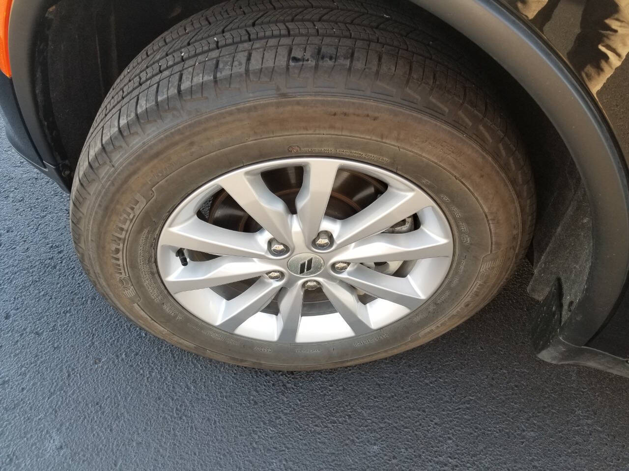 2024 Dodge Durango SXT photo 2