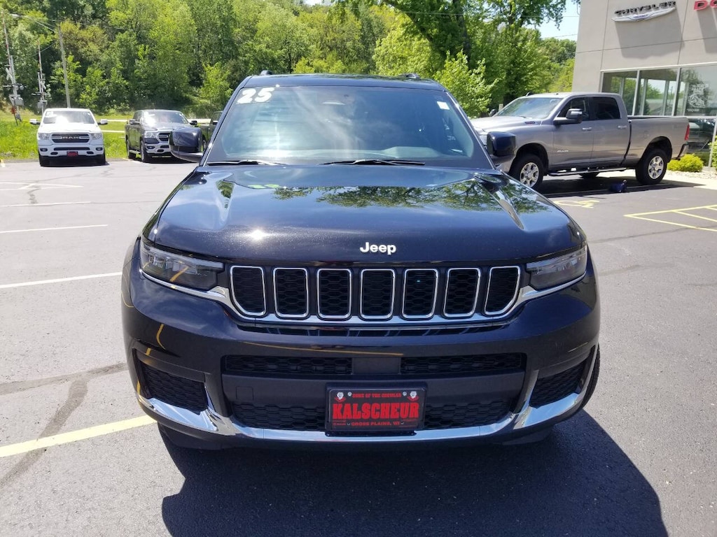 Used 2025 Jeep Grand Cherokee L Laredo 4x4 4dr SUV SUV