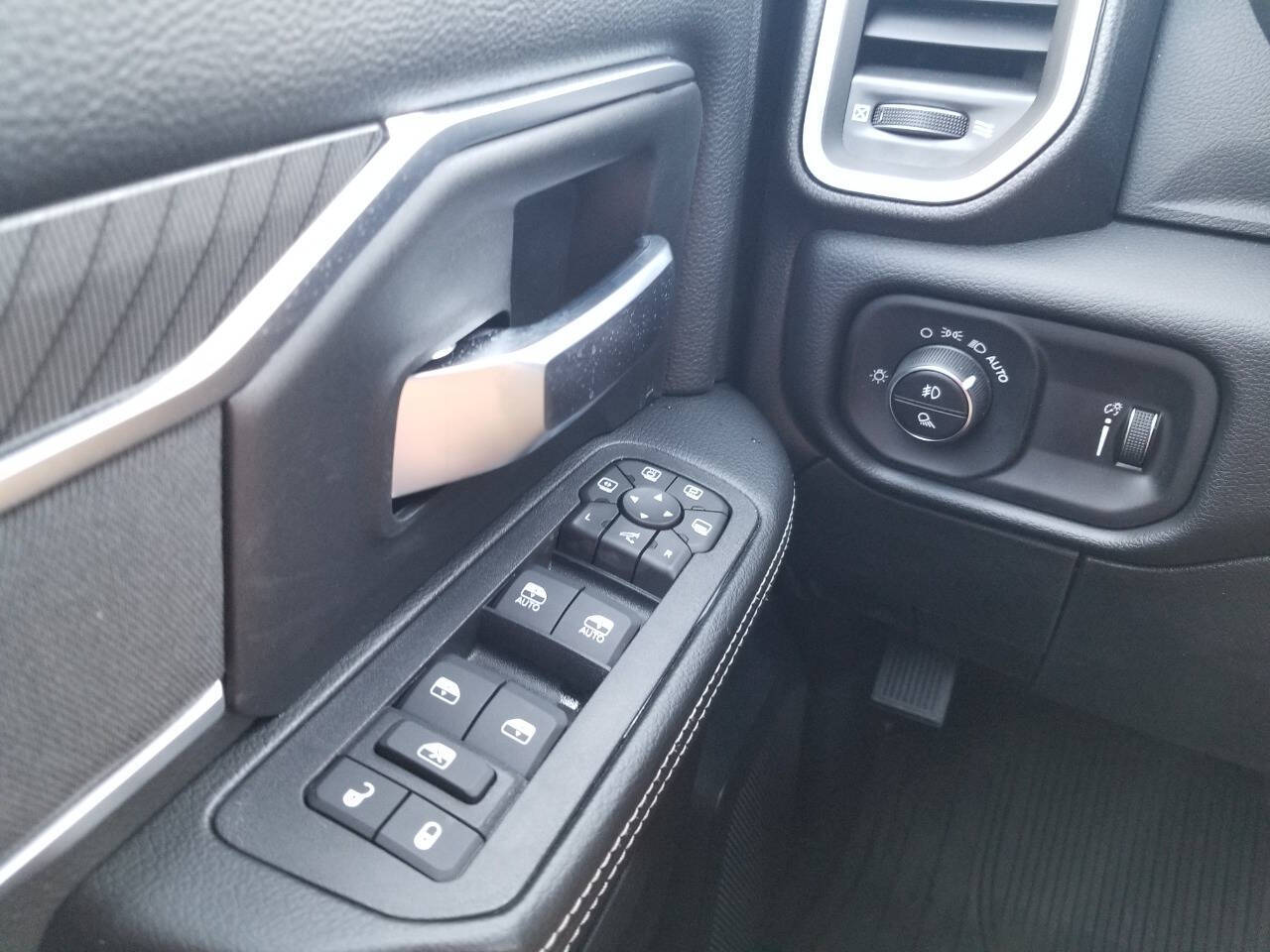 2026 RAM 2500 Big Horn - Photo 32