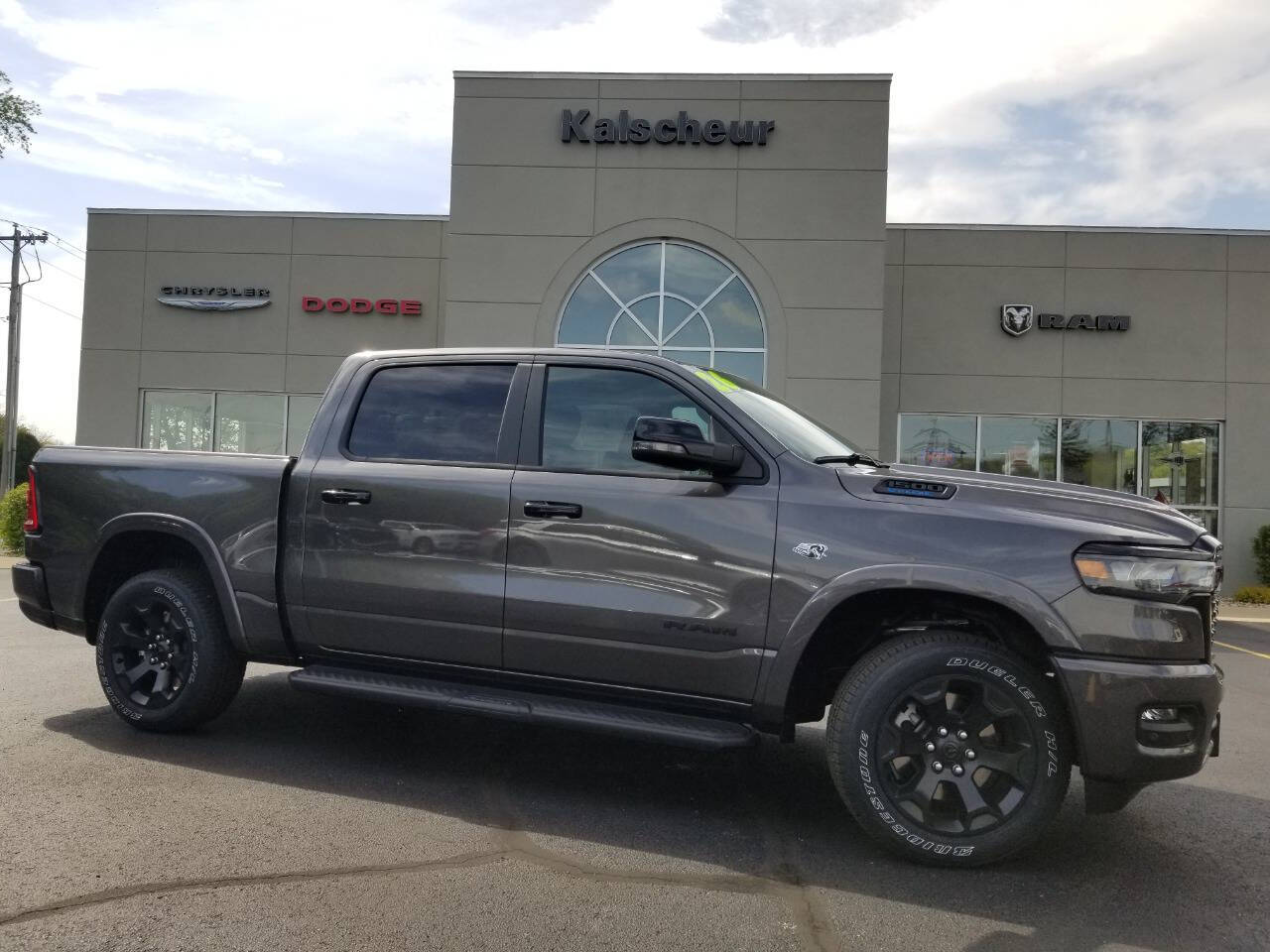 2026 RAM 1500 Big Horn/Lone Star 4x4 Crew Cab 5'7's photo