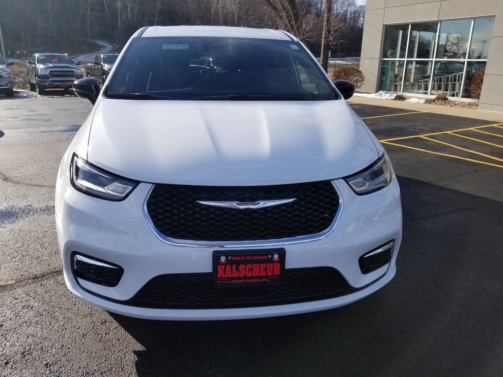 New 2026 Chrysler Pacifica SELECT AWD Passenger Van