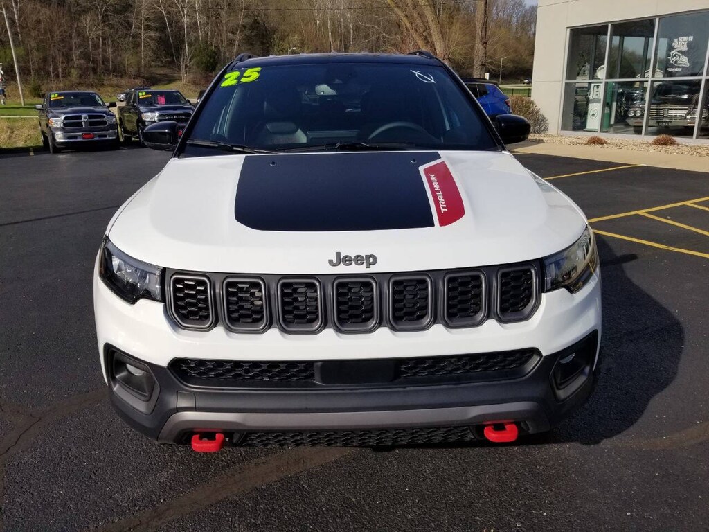 Certified 2025 Jeep Compass Trailhawk 4x4 4dr SUV SUV