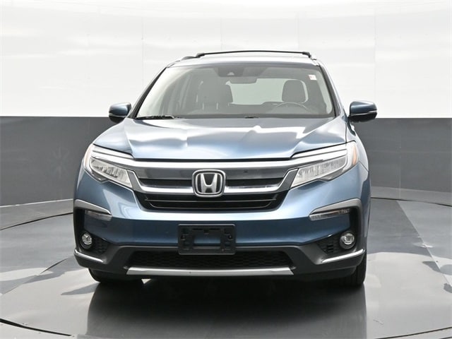 Used 2019 Honda Pilot Touring with VIN 5FNYF6H92KB004031 for sale in Kansas City, MO