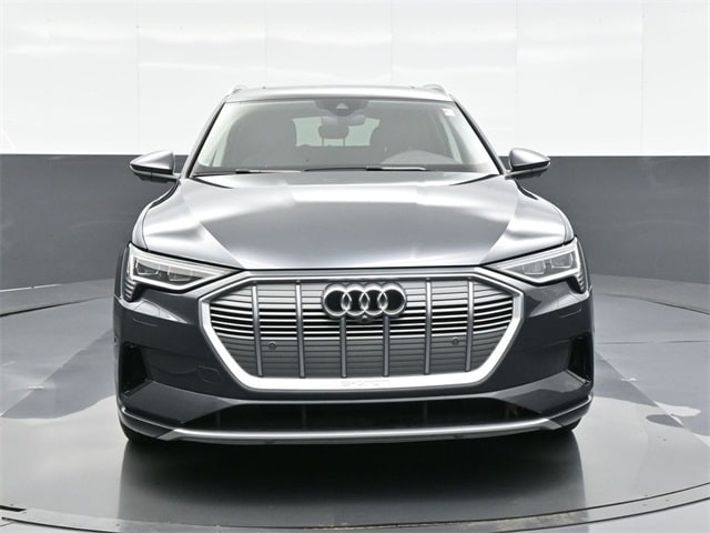 Used 2019 Audi e-tron Premium Plus with VIN WA1LAAGE5KB014186 for sale in Kansas City