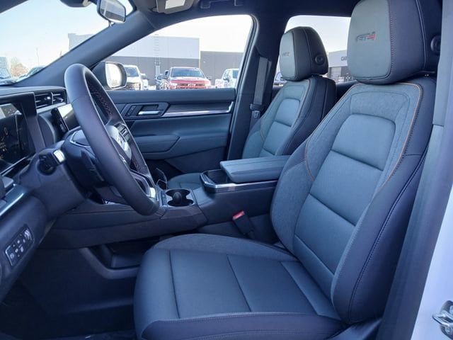 2026 GMC Terrain AT4 - Photo 10