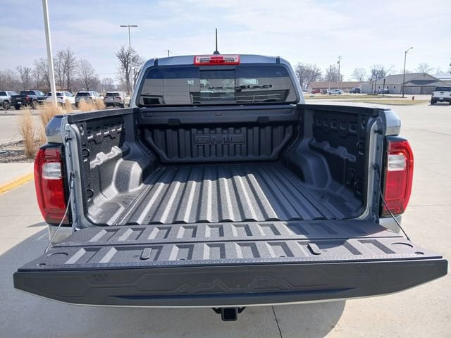 2026 GMC Canyon Elevation - Photo 18