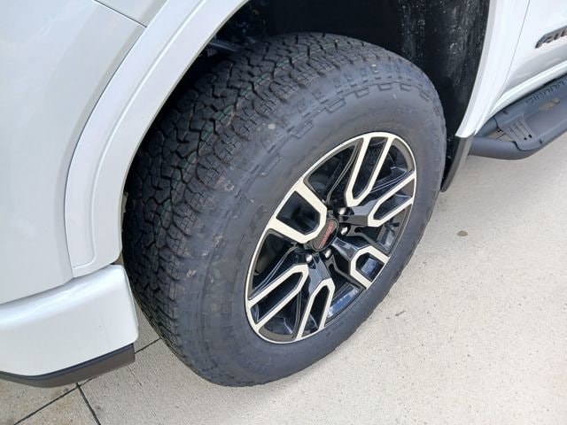 2026 GMC Sierra 1500 AT4 - Photo 10