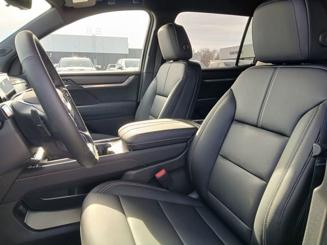 2026 GMC Acadia Elevation - Photo 10
