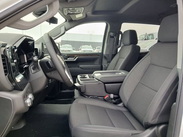 2026 GMC Sierra 1500 SLE - Photo 10