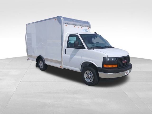 2025 Gmc Savana Cutaway 3500 photo 2