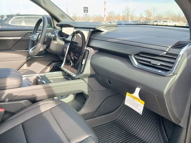 2026 GMC Acadia Elevation - Photo 25