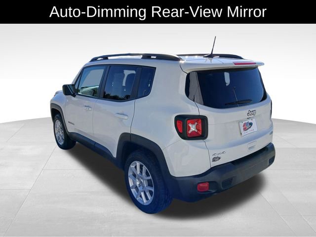 2022 Jeep Renegade Latitude photo 3