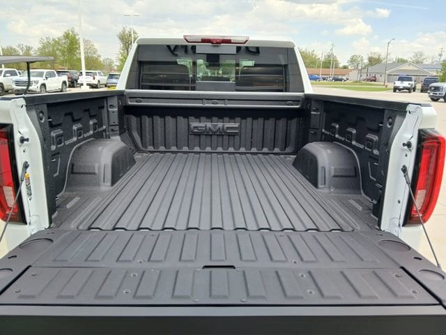 2026 GMC Sierra 1500 AT4 - Photo 20
