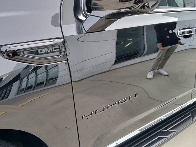 2026 GMC Yukon XL Elevation - Photo 11