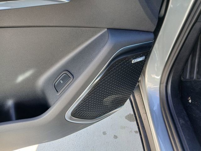 2026 GMC Acadia Elevation - Photo 16