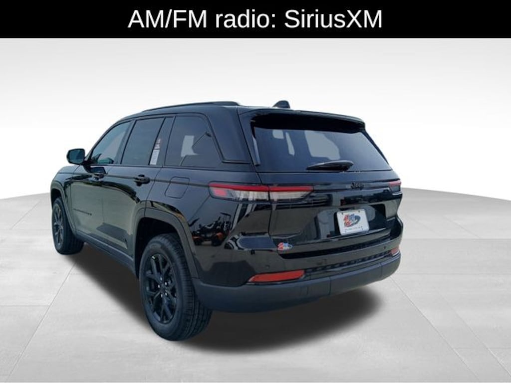 New 2025 Jeep Grand Cherokee Laredo Sport Utility