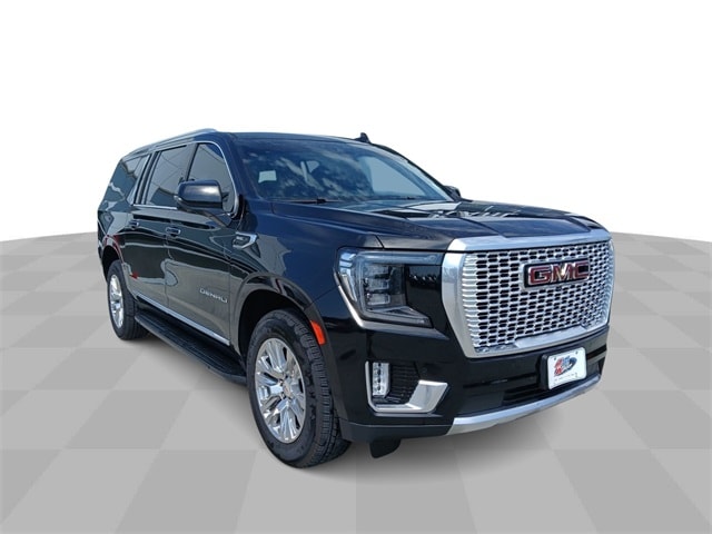 Used 2022 GMC Yukon XL Denali with VIN 1GKS2JKL4NR185371 for sale in Marshalltown, IA