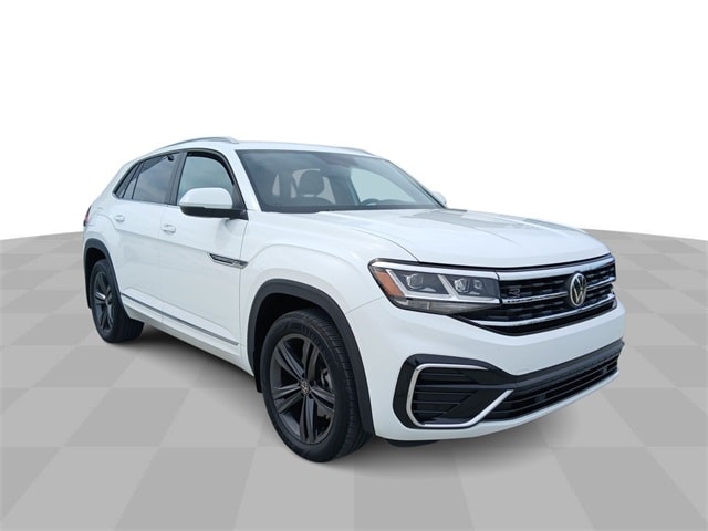 Used 2021 Volkswagen Atlas Cross Sport SE w/Tech R-Line with VIN 1V2RE2CA0MC215826 for sale in Marshalltown, IA