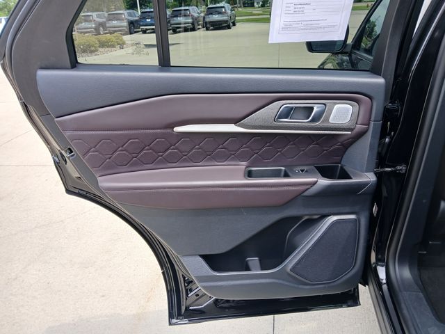 2025 Ford Explorer Platinum - Photo 15