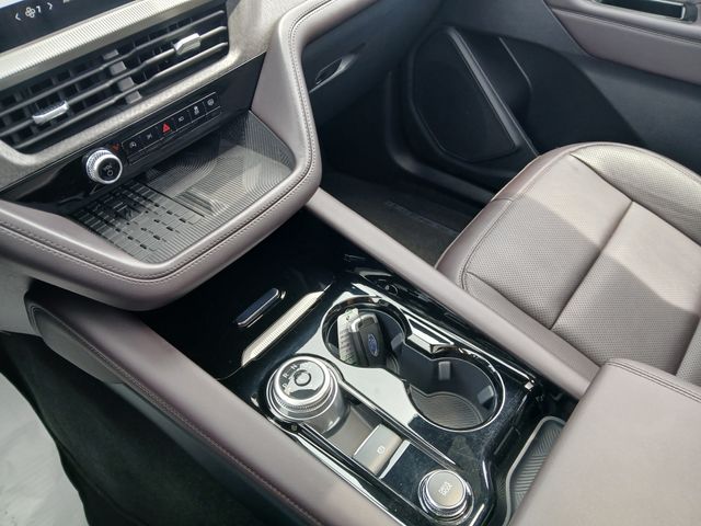 2025 Ford Explorer Platinum - Photo 30