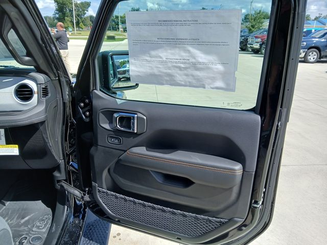 2025 Jeep Wrangler 4-Door Sahara - Photo 16