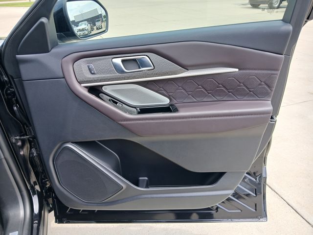2025 Ford Explorer Platinum - Photo 19