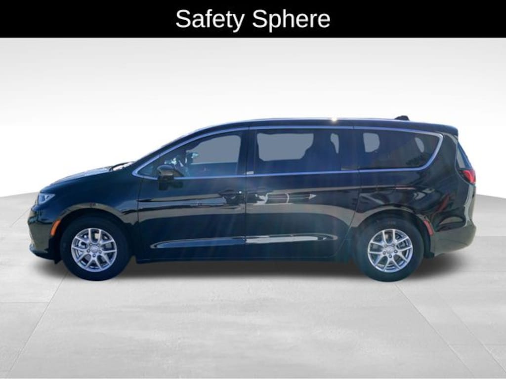 New 2026 Chrysler Pacifica Select Passenger Van