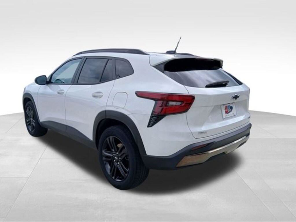 Used 2024 Chevrolet Trax Activ SUV