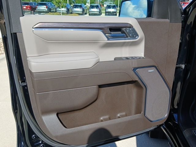 2024 Chevrolet Silverado 1500 LTZ - Photo 9