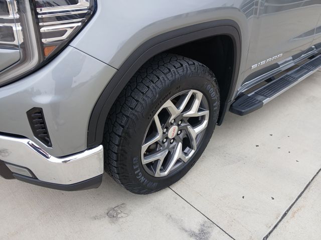 2023 GMC Sierra 1500 SLT - Photo 9