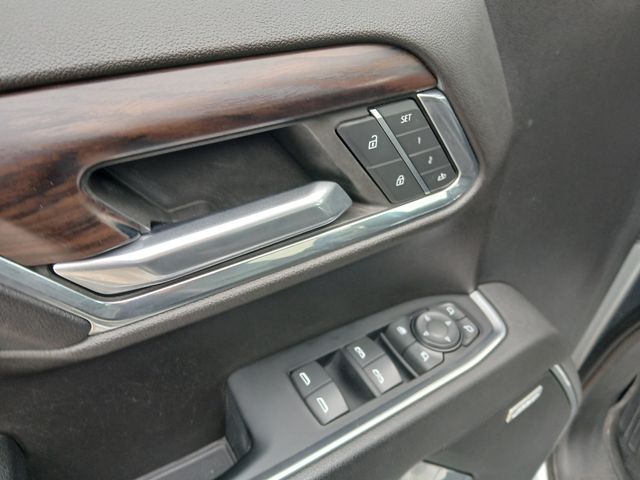2023 GMC Sierra 1500 SLT - Photo 18