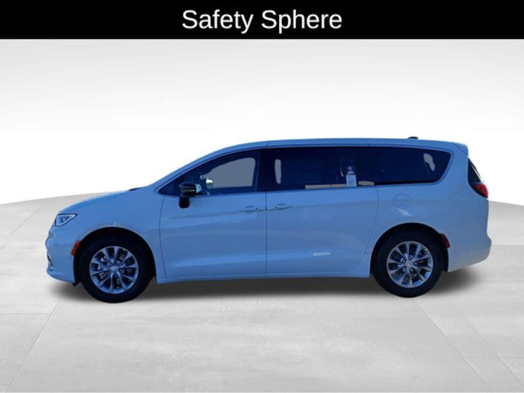 New 2026 Chrysler Pacifica Limited Passenger Van