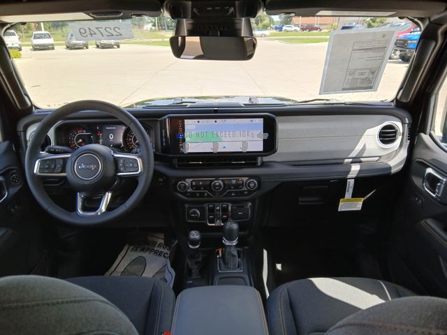 2025 Jeep Wrangler 4-Door Sahara - Photo 30