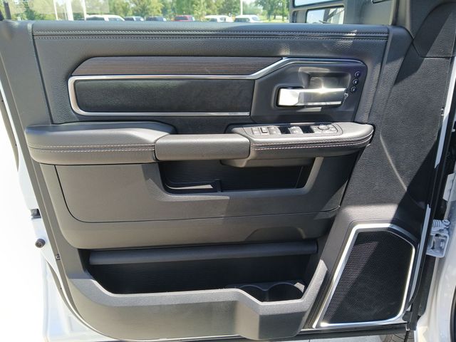 2025 RAM 3500 Laramie - Photo 22
