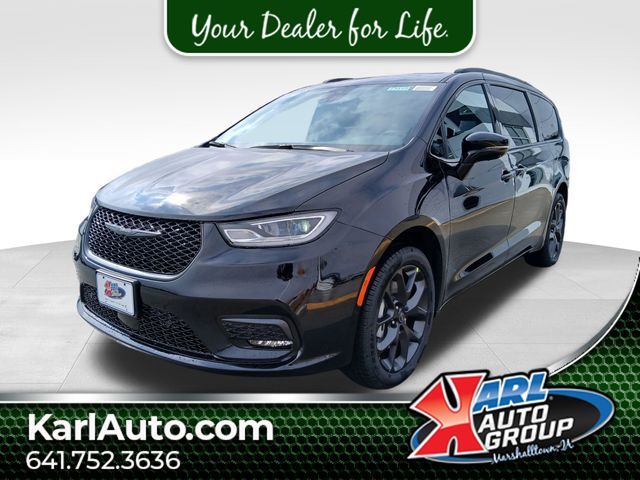 2026 Chrysler Pacifica Select AWD's photo