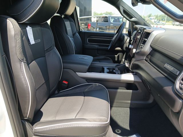2025 RAM 3500 Laramie - Photo 28
