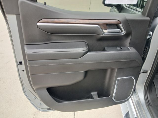 2023 GMC Sierra 1500 SLT - Photo 21