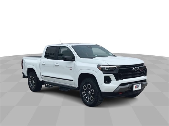 Used 2024 Chevrolet Colorado Z71 with VIN 1GCPTDEK9R1136187 for sale in Marshalltown, IA