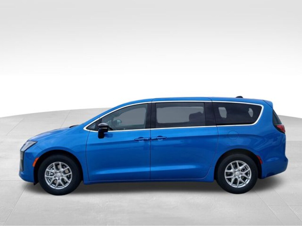 New 2027 Chrysler Pacifica Select Passenger Van