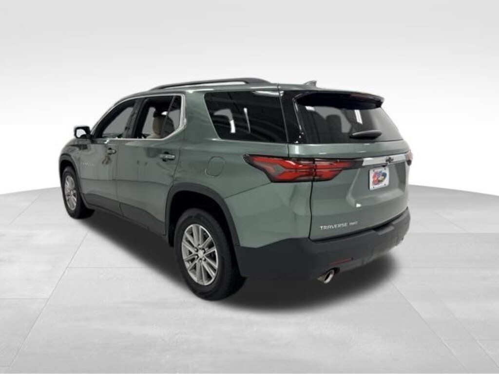 Used 2022 Chevrolet Traverse LT SUV