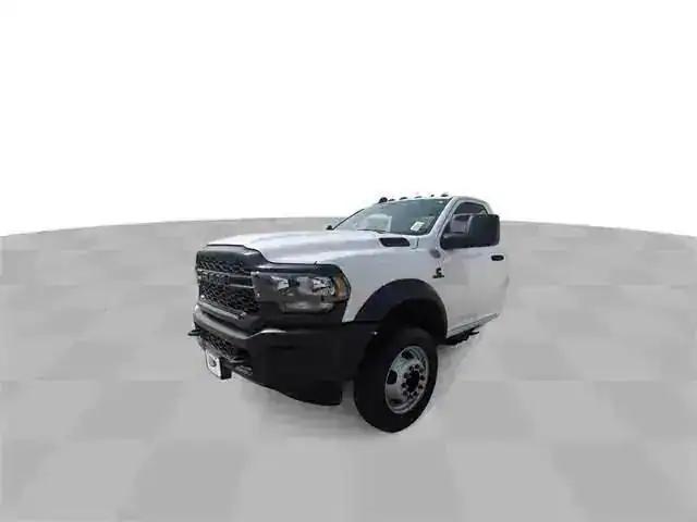 2024 Ram 5500 Tradesman SLT photo 4