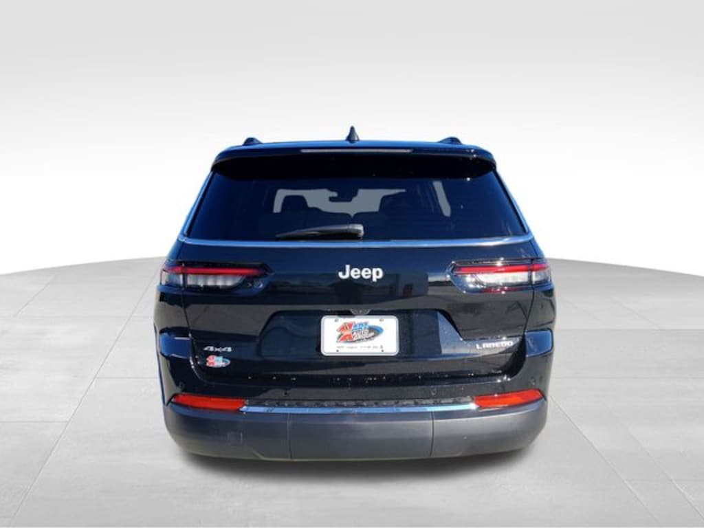 New 2025 Jeep Grand Cherokee L Laredo Sport Utility