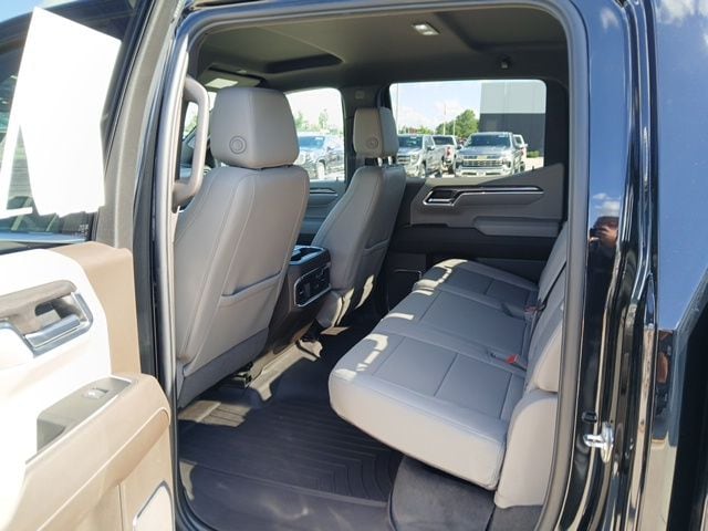 2024 Chevrolet Silverado 1500 LTZ - Photo 25