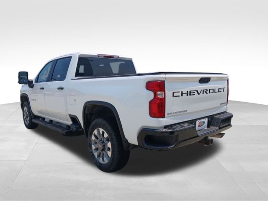 Used 2022 Chevrolet Silverado 2500HD Custom Truck Crew Cab